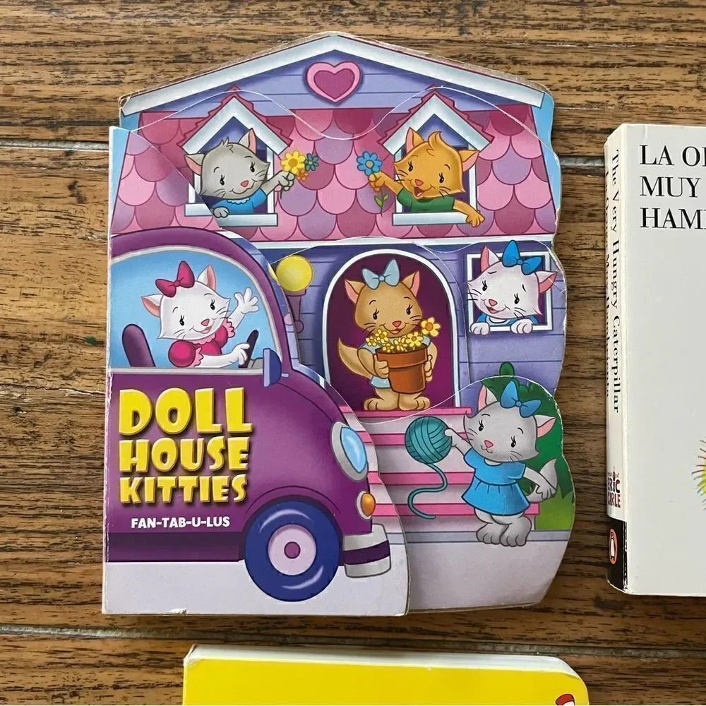 Lot of 4 Early Readers Toddler/ Preschool Board Books Dr Seuss and Others